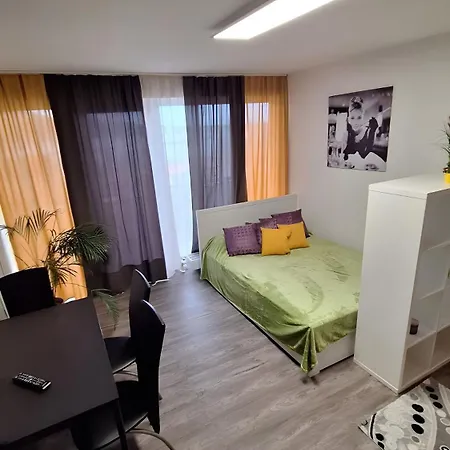 Hills In * Бад-Бергцаберн