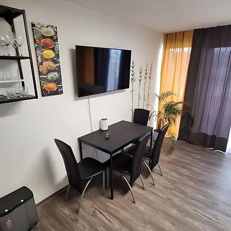 Hills In Apartment *